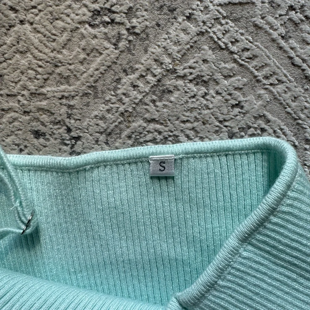 Elegant Mint Green One-Shoulder Dress - Picture 8 of 10